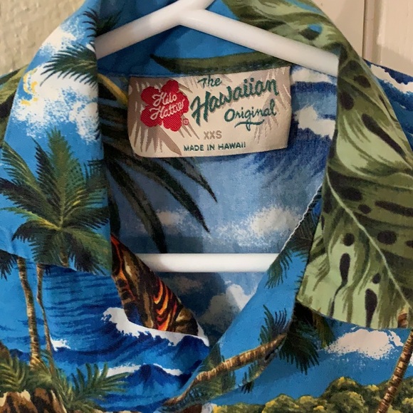 Kids button down top. - Picture 2 of 3